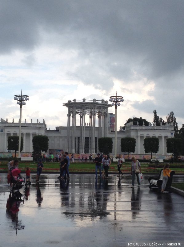 Прогулки с куклами по "территории праздника". Легенды и призраки СССР и быль 80-летней красавицы . Ч.2