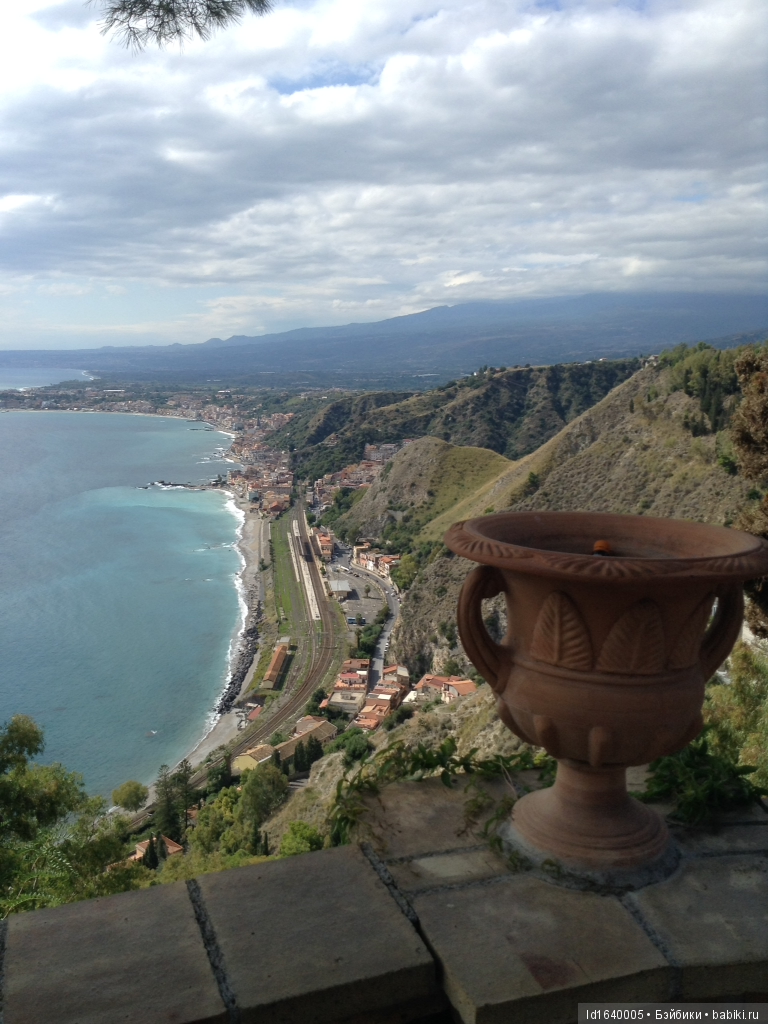 Путешествие с Минуш по Сицилии. Ч.4 Таормина - город с атмосферой счастья. Красивый остров Isola Bella