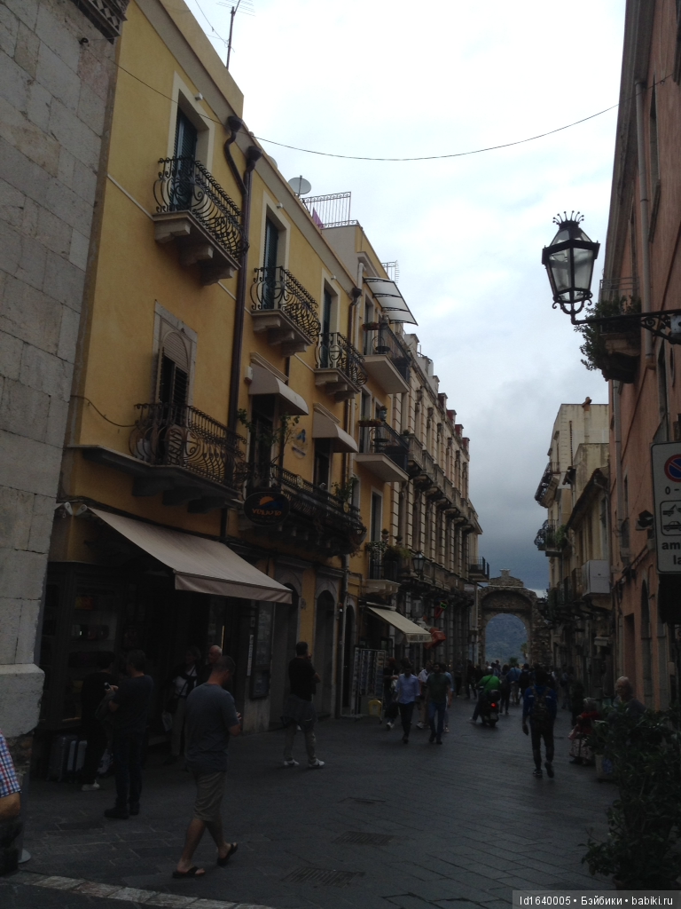 Путешествие с Минуш по Сицилии. Ч.4 Таормина - город с атмосферой счастья. Красивый остров Isola Bella