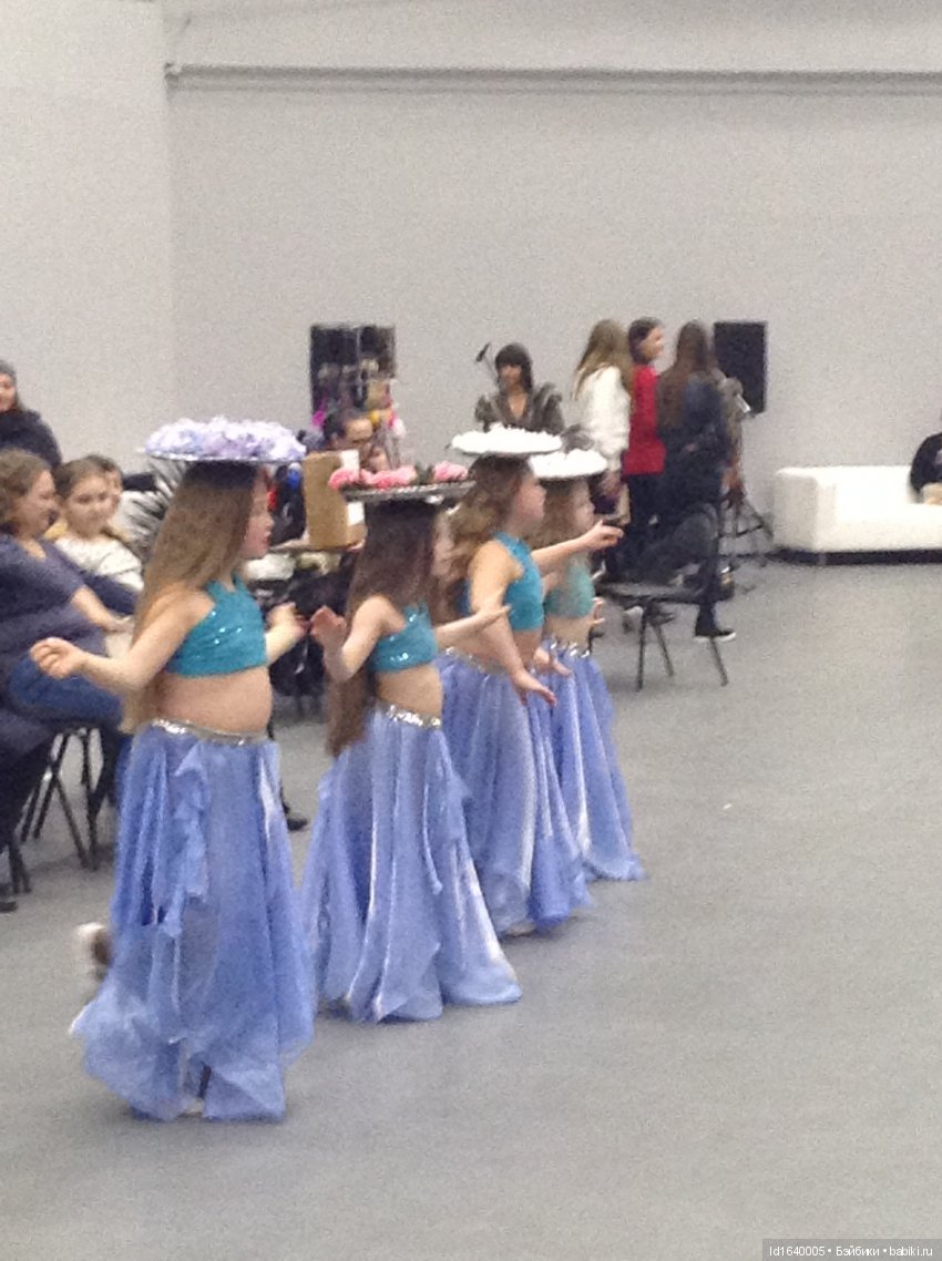 Волшебный мир Рождественских подарков на выставке "Царская кукла"