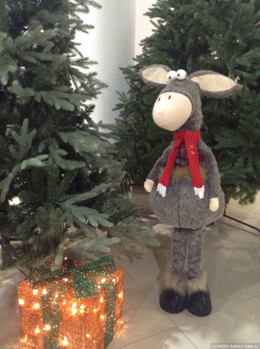 Волшебный мир Рождественских подарков на выставке "Царская кукла"