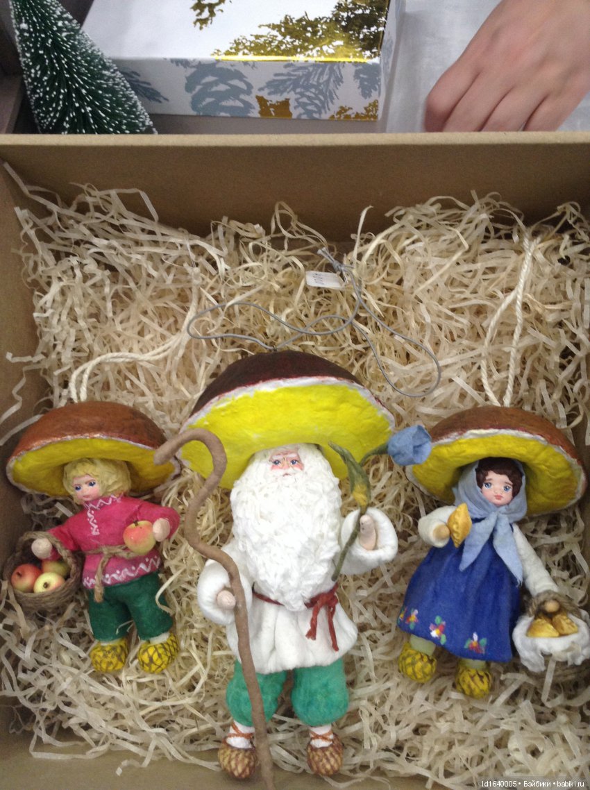 Волшебный мир Рождественских подарков на выставке "Царская кукла"