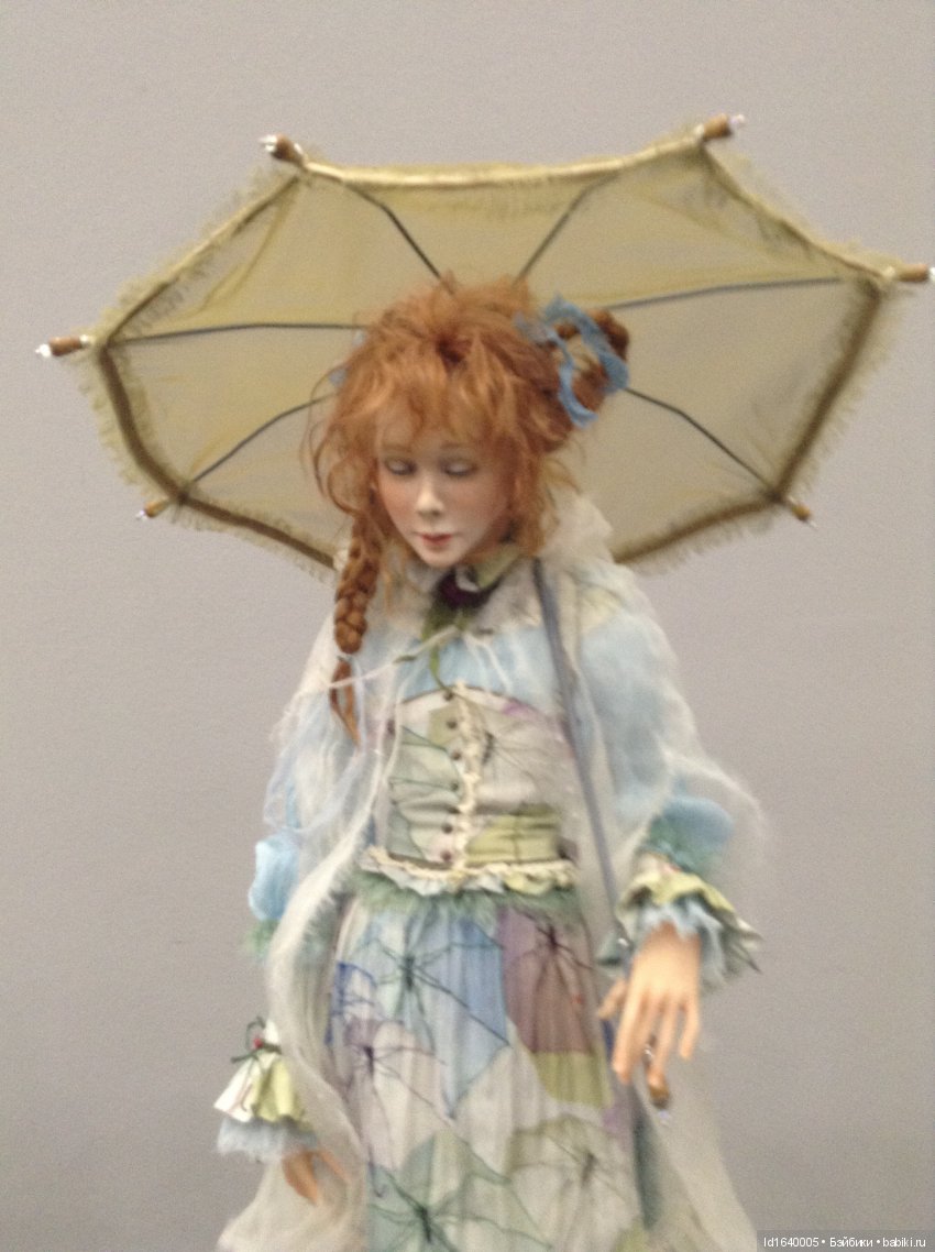 Волшебный мир Рождественских подарков на выставке "Царская кукла"