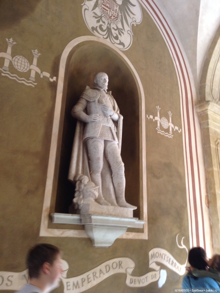 Бенедиктинский монастырь Монсеррат в Испании. Чёрная Мадонна - покровительница Каталонии