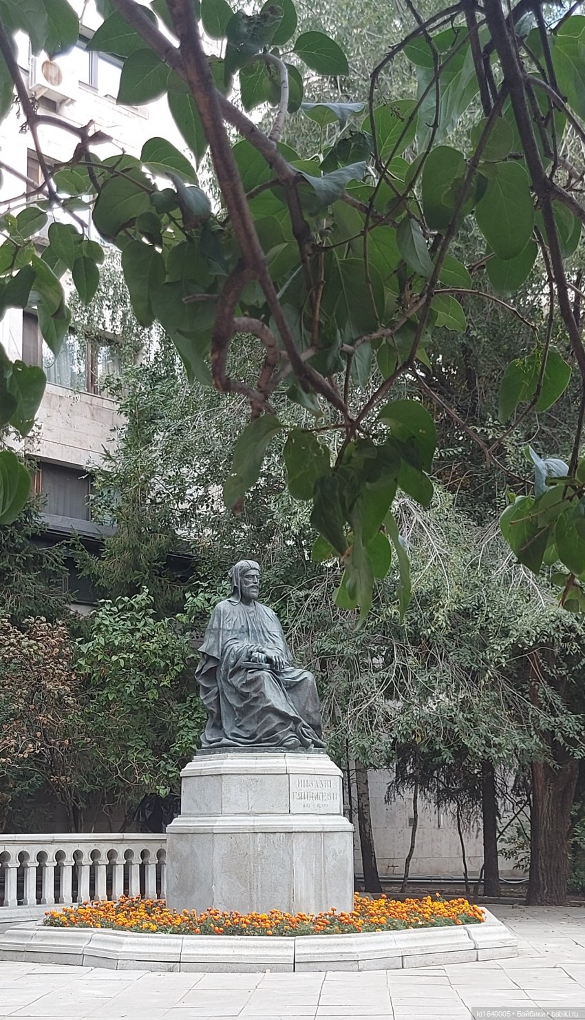 Лучший голос Земли и СССР. Памяти Муслима Магометовича Магомаева. Детство и кукольный театр. Московский триумф (фото 6)