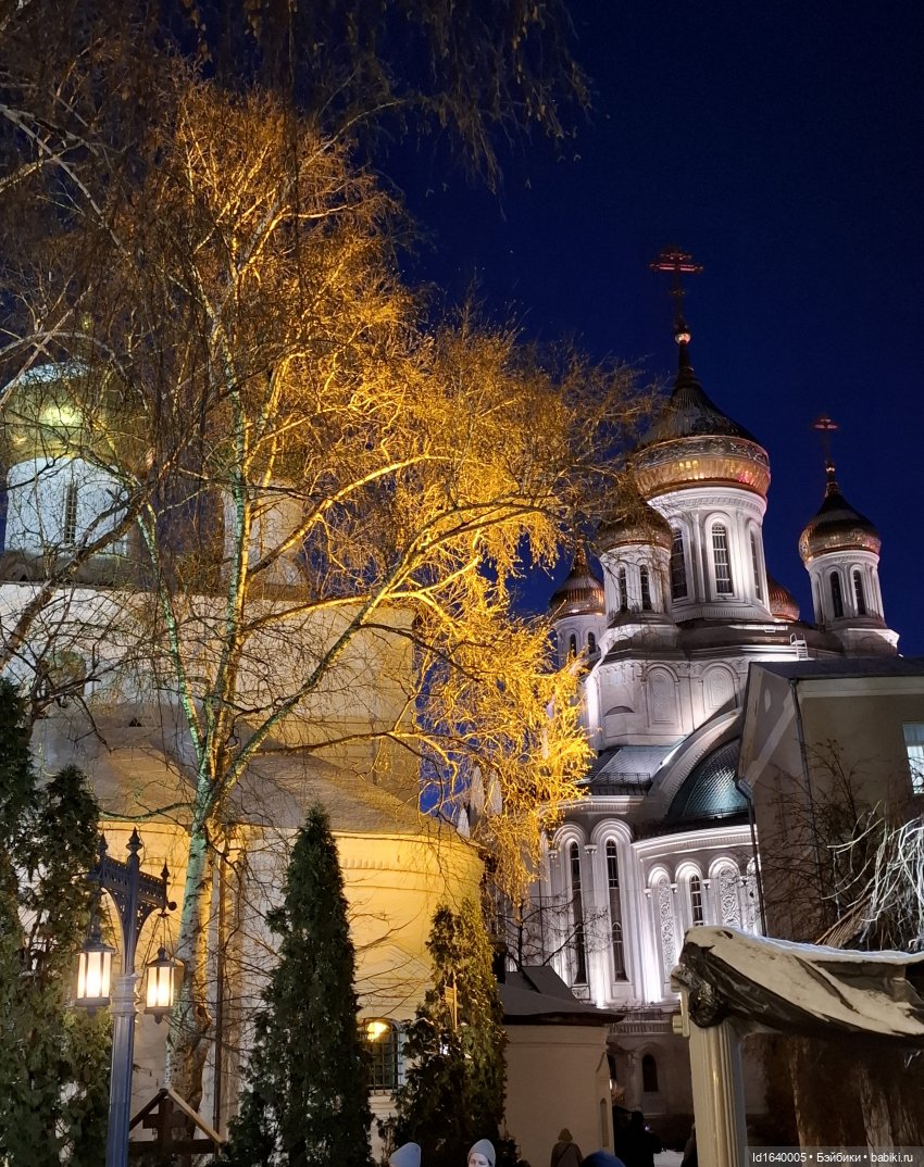 Предрождественская прогулка 2: ЦДМ, Сретенский монастырь