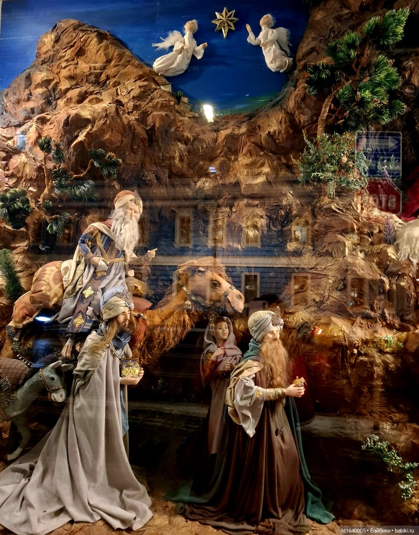 Предрождественская прогулка 2: ЦДМ, Сретенский монастырь