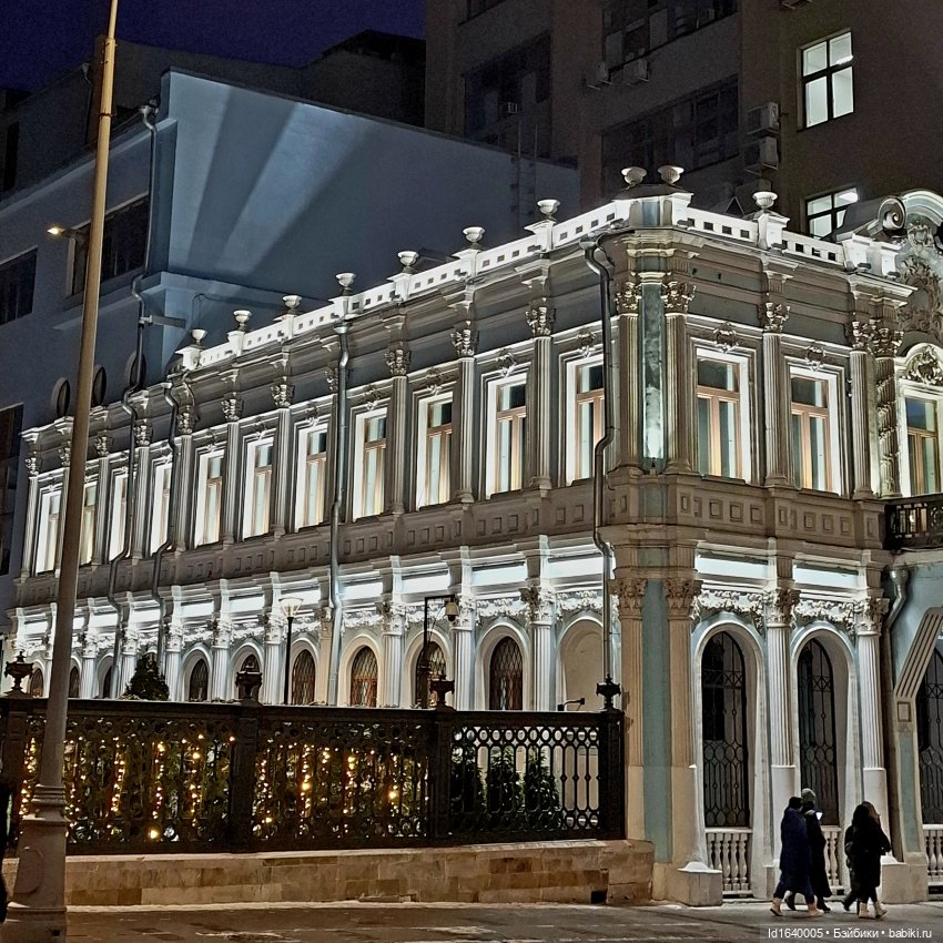 Предрождественская прогулка 2: ЦДМ, Сретенский монастырь