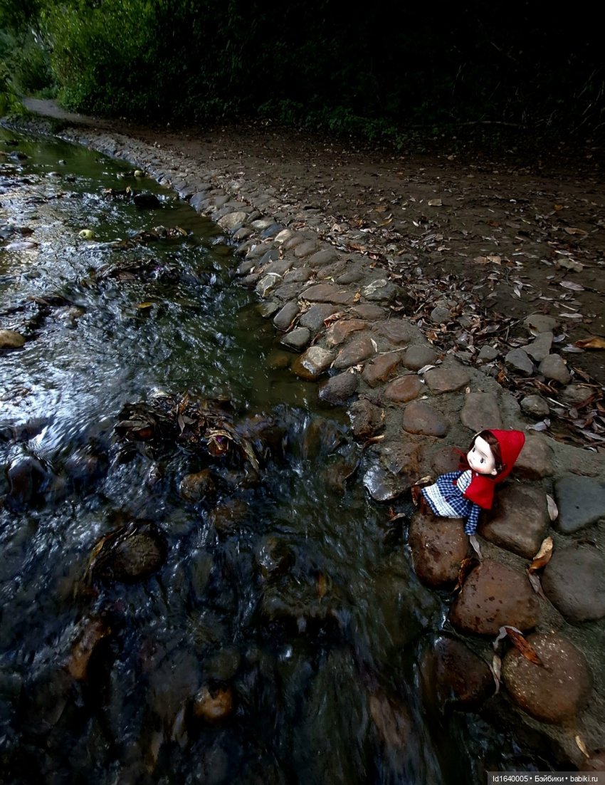 Потерялась девочка. Не встречали