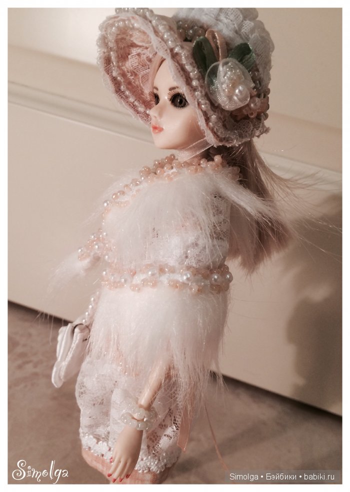 "Барышня, барышня, вы несказанно бледны!" - ООАК J-Doll Vasterlanggatan (фото 2)