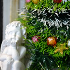 Новый Год к нам мчится