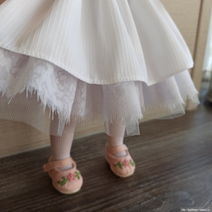 Белоснежности — Одежда и обувь для кукол своими руками: фото