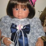 Две разные куколки с одим лицом