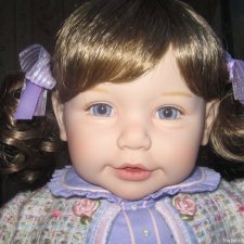 Это Адора? Да, это кукла Адора