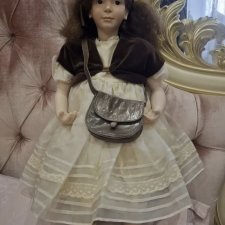 Фарфоровая кукла от автора Ruth treffeisen. В очень хорошем состоянии. Рост 65 см.