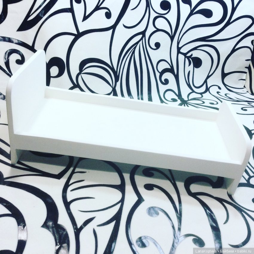 Кроватка с простыми бортиками