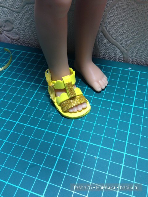 Сандалии для кукол Paola Reina