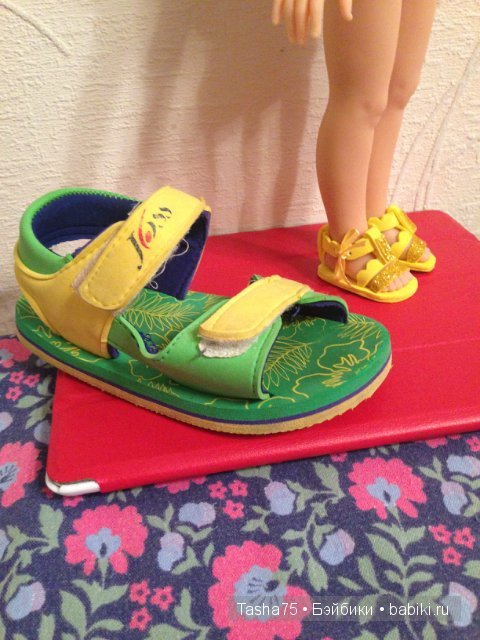 Сандалии для кукол Paola Reina