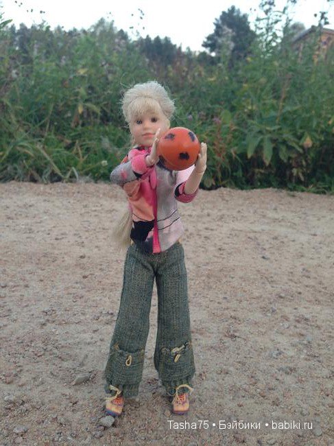 Девчата играют в мячик | Бэйбики Девчата играют в мячик — Куклы Only Hearts Club (Хартсинки): мягконабивные (фото 3)