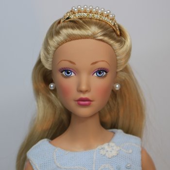 Кукла мадам Александр:  Elle Woods' Grand Finale