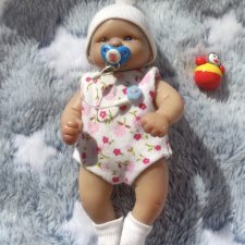 Куколка малышка