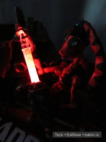 Ситх. Звездная пыль на плечах воительницы. Авторская кукла из ткани