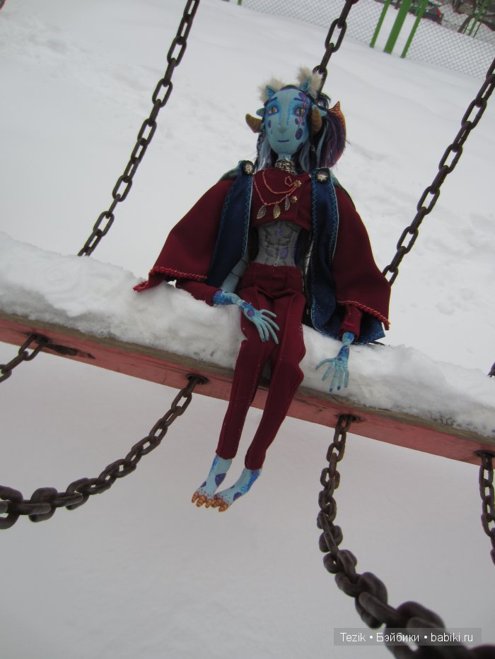 Новый костюм для Капитана Полутемных