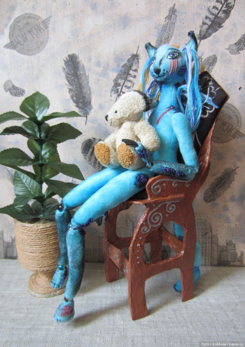 Промежуточные результаты. Мебель из картона и папье маше