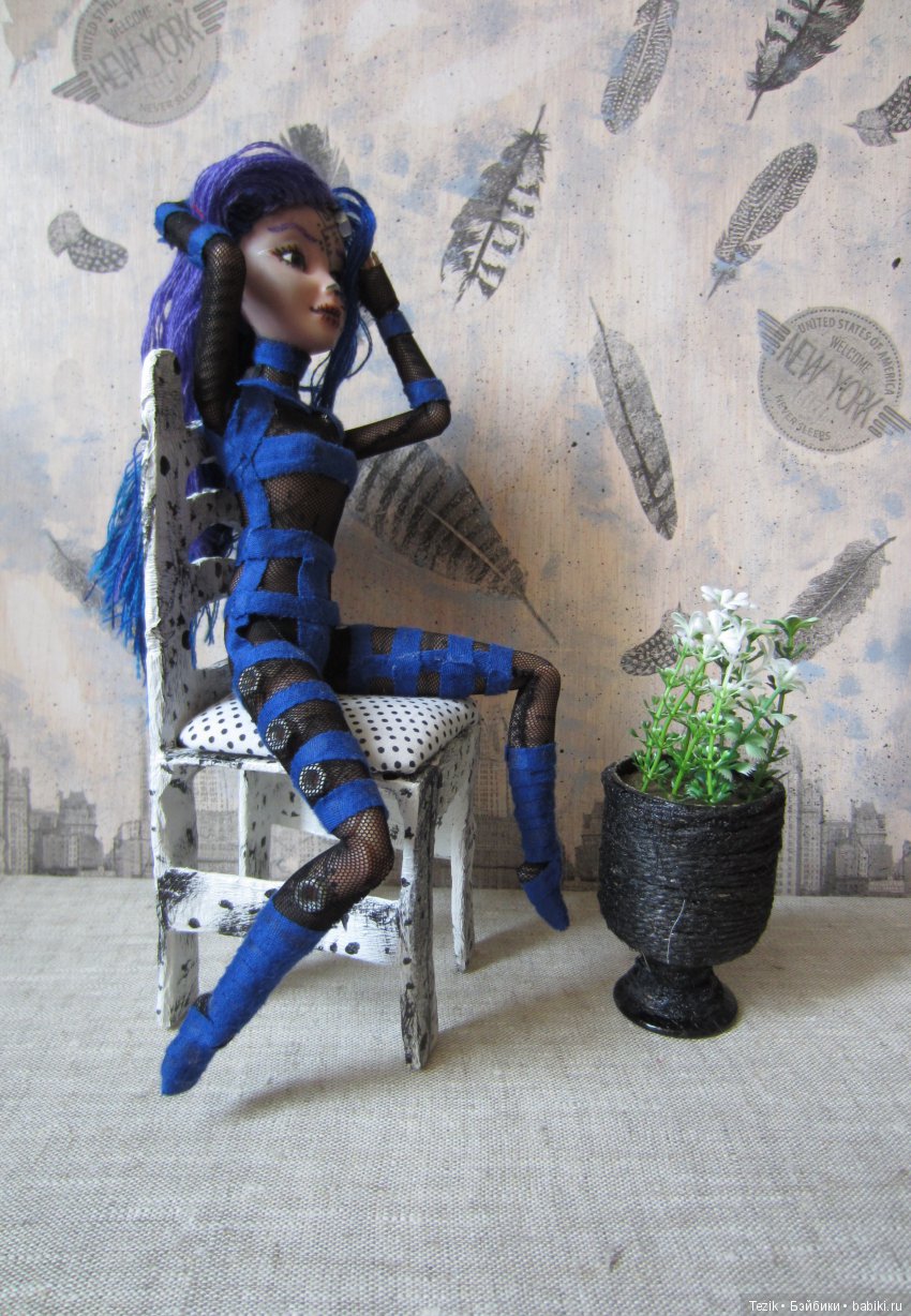 Промежуточные результаты. Мебель из картона и папье маше