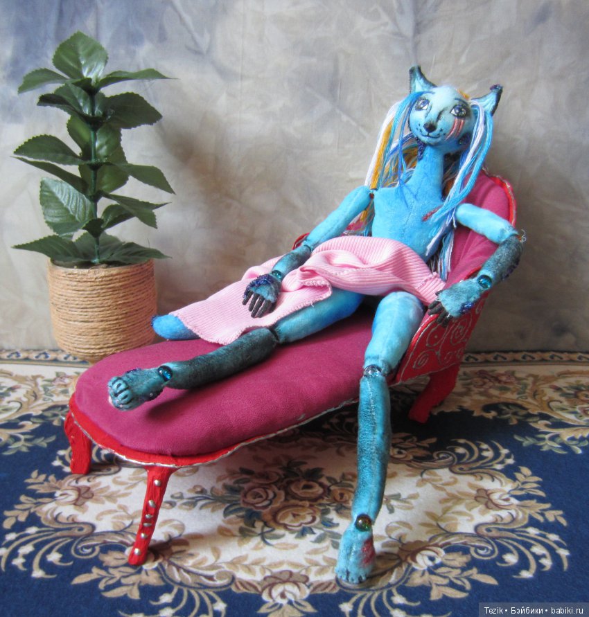 Промежуточные результаты. Мебель из картона и папье маше