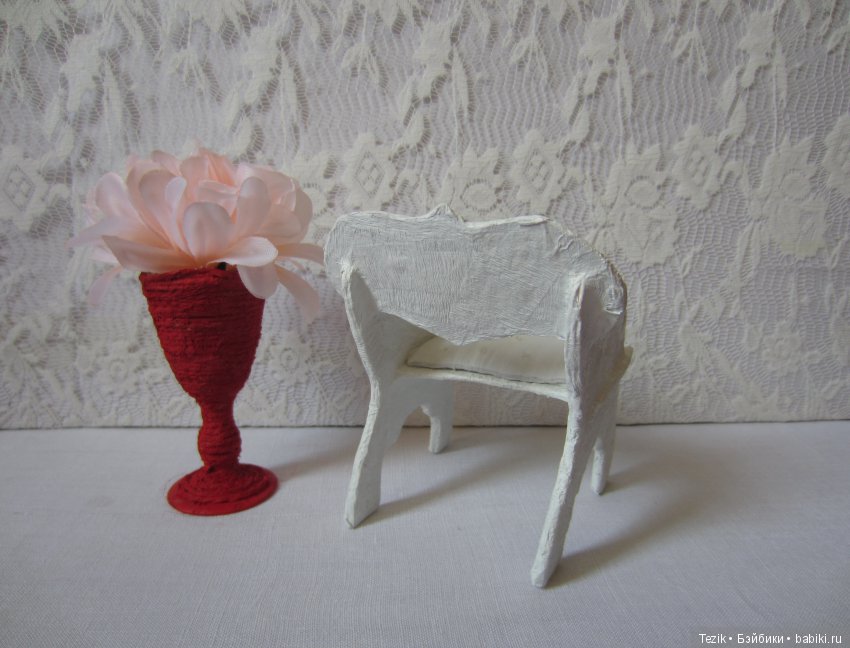 Промежуточные результаты. Мебель из картона и папье маше