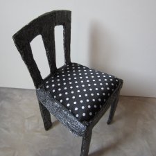 Промежуточные результаты. Мебель из картона и папье маше