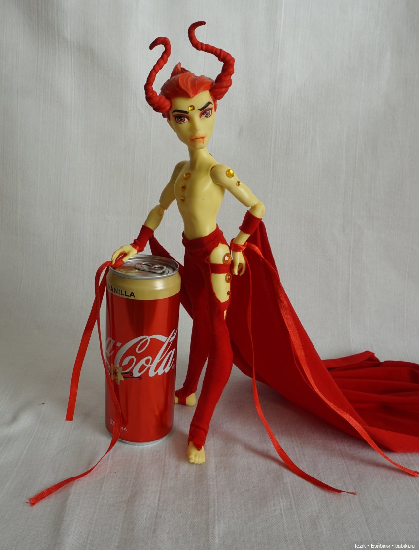 Бестрезен и банка Coca-Cola vanilla (фото 10)
