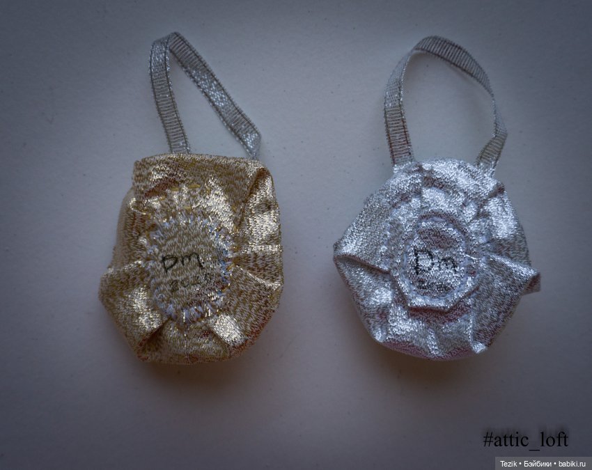 Новогодние игрушки, маски, маленькие