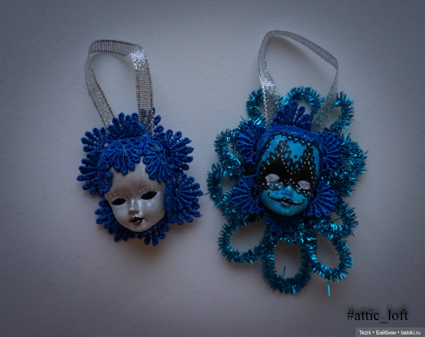 Новогодние игрушки, маски, маленькие