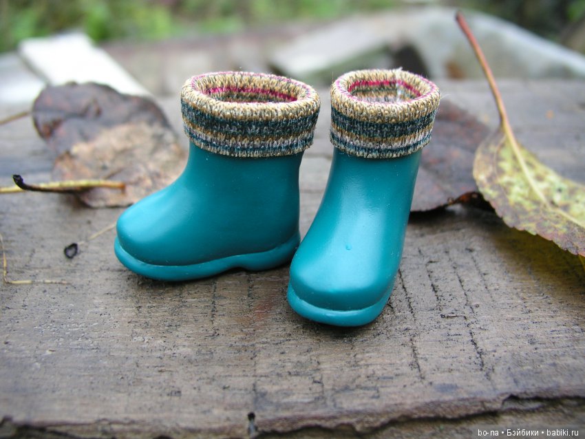 И сапожки,а как же осенью без них
