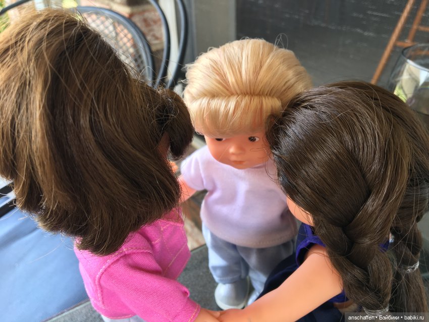 Mini Corolle: разыскивается брюнетка! (еще одна попытка опознания)