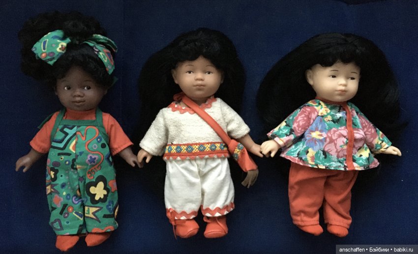 Mini Corolle: этнические куколки (фото 5)