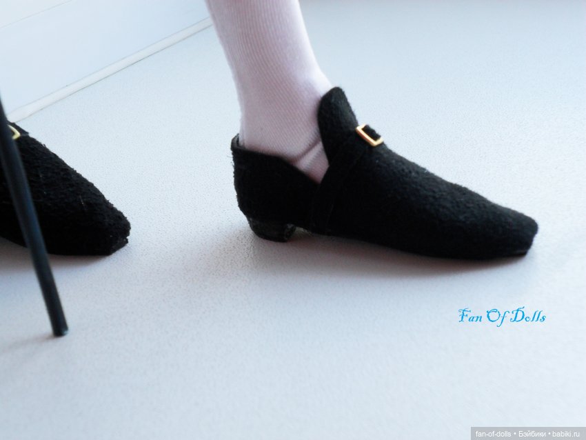 Среди роз кавалер пророс — Одежда и обувь для кукол своими руками: фото