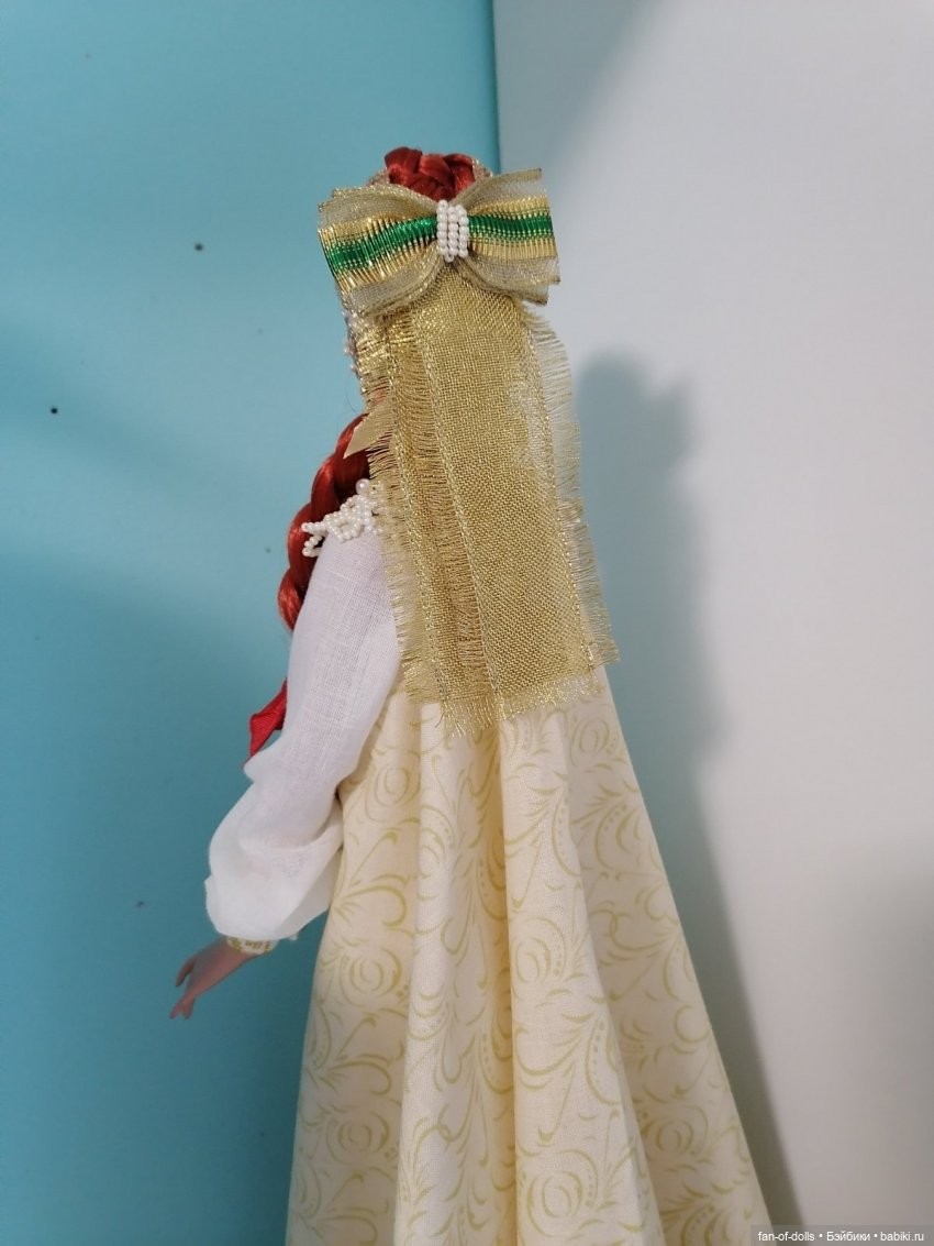 Русский костюм один, а образов с ним много (фото 4)