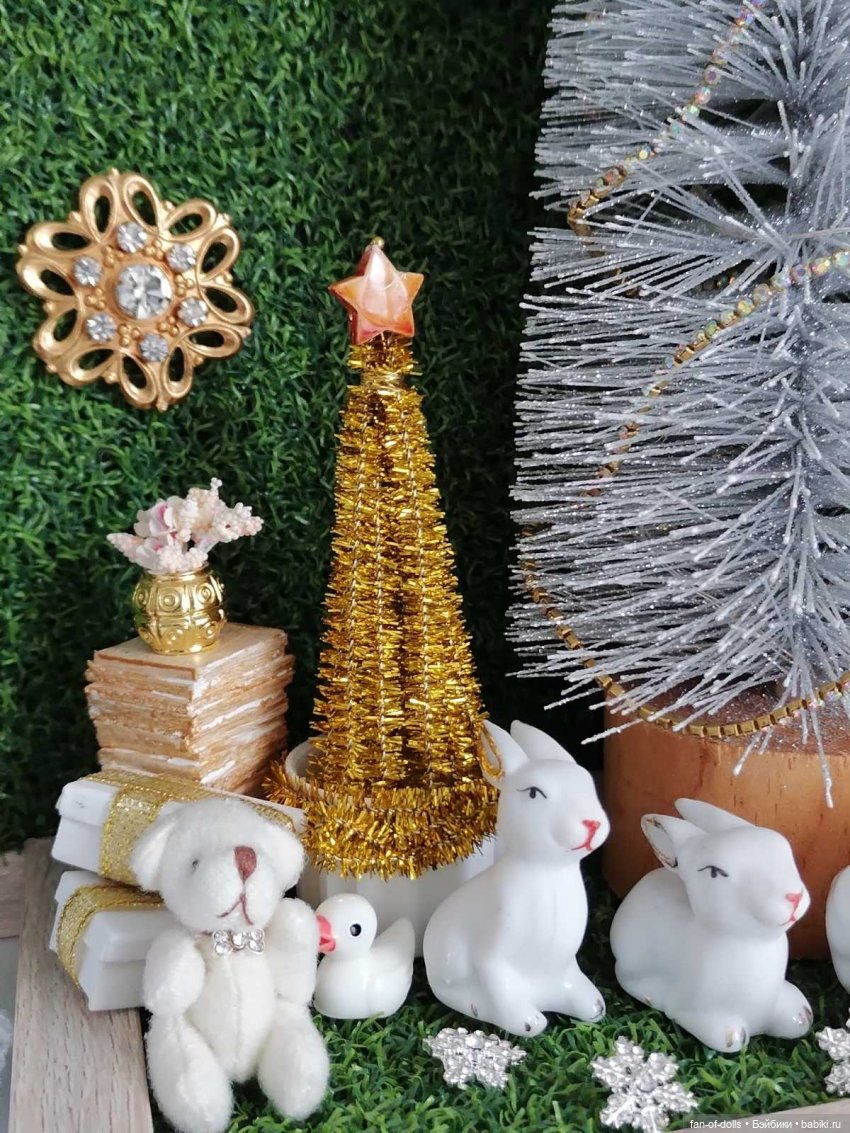 Новогодние украшения в кукольном домике (фото 3)