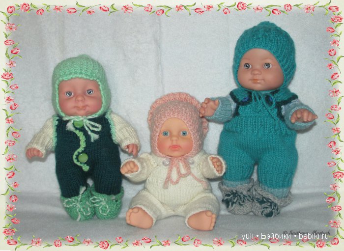 Коллекция кукол и их одежды