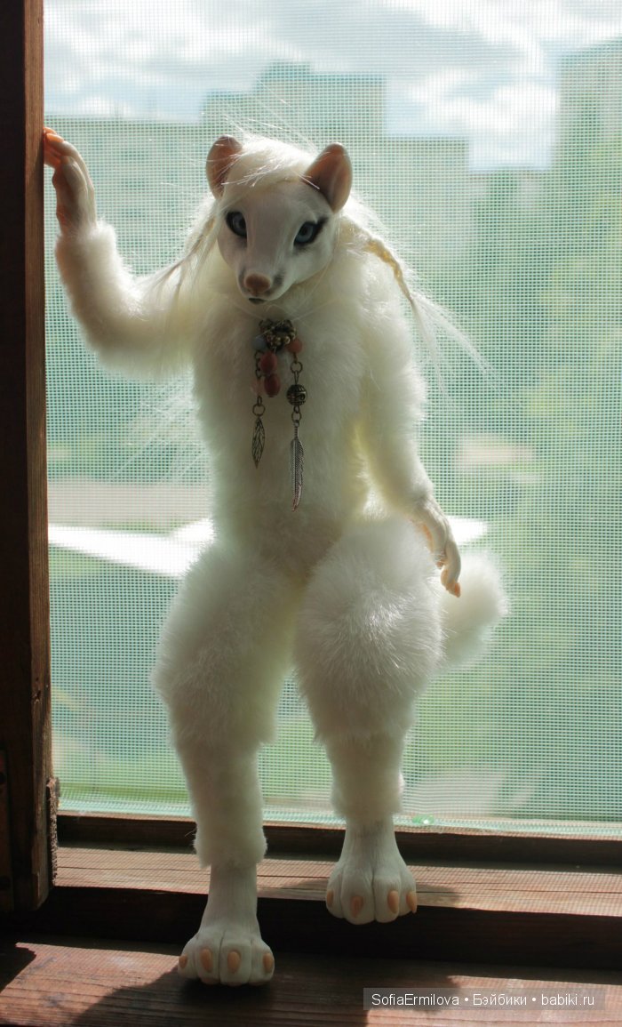 Антро-волчица, игрушка ручной работы (фото 3)