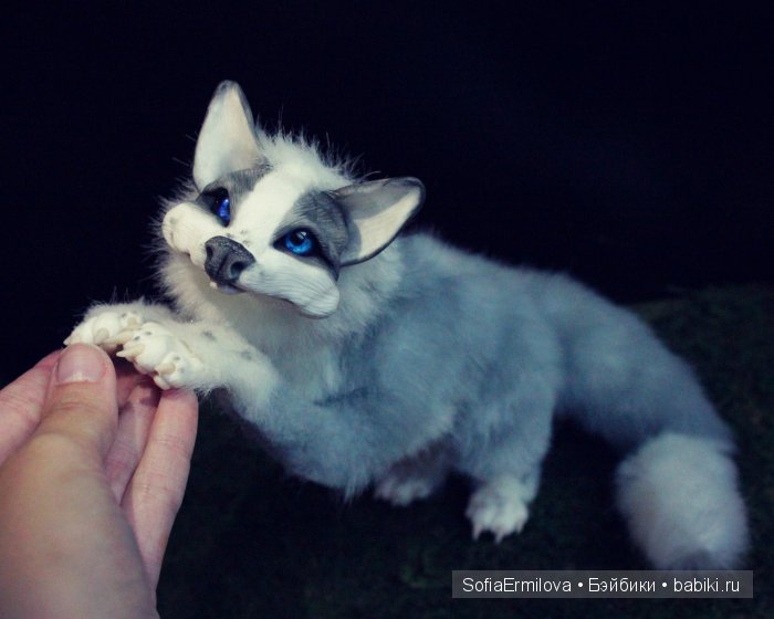 Лис, окрас платина — Игрушки в смешанной технике (мех и глина): Арт (фото 3)