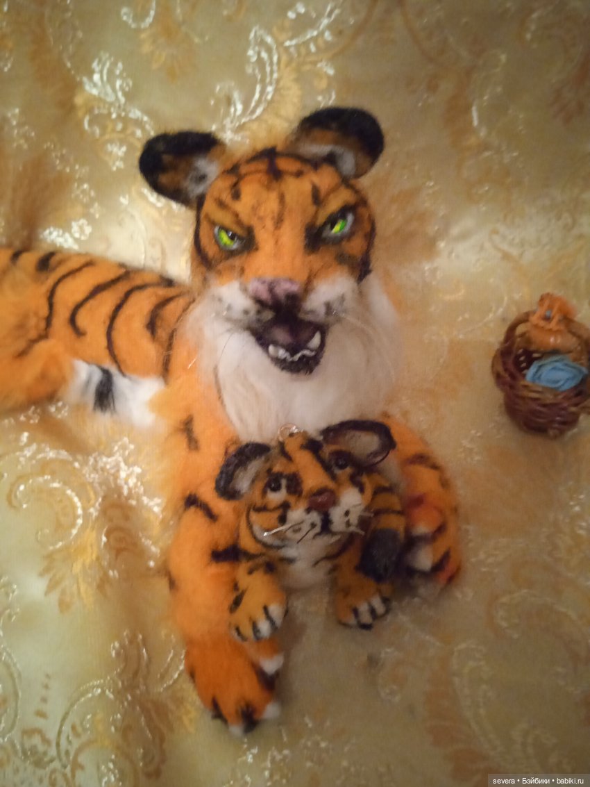 Игрушки из шерсти тигрица (фото 10)