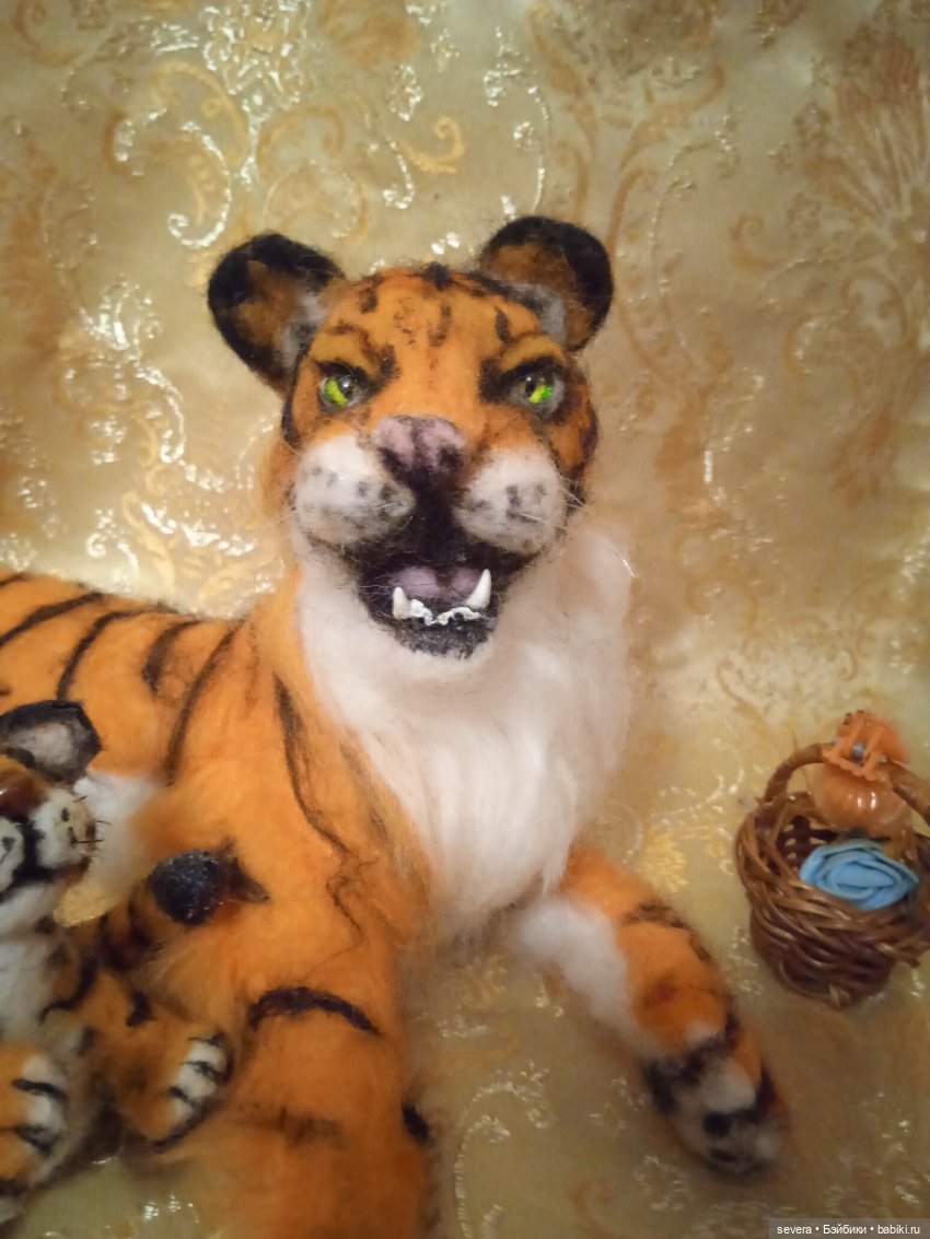 Игрушки из шерсти тигрица (фото 7)