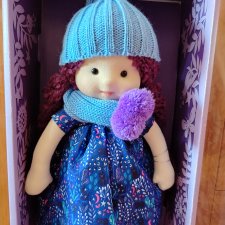 Продаю куклу Тиана в шапочке Минималини.