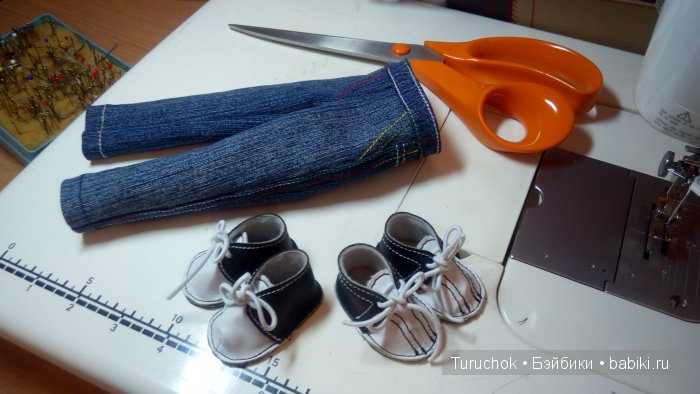 Джинсики на куклу Паола Рейна. Мастер класс