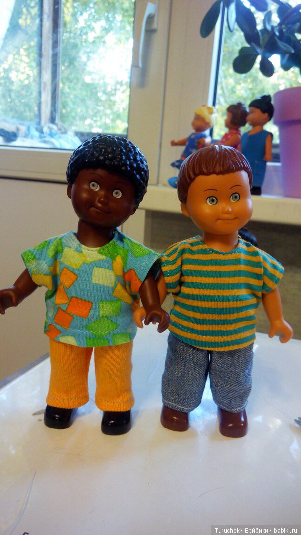 Маленький гардеробчик для куколок Лего дупло Доллс (фото 9)