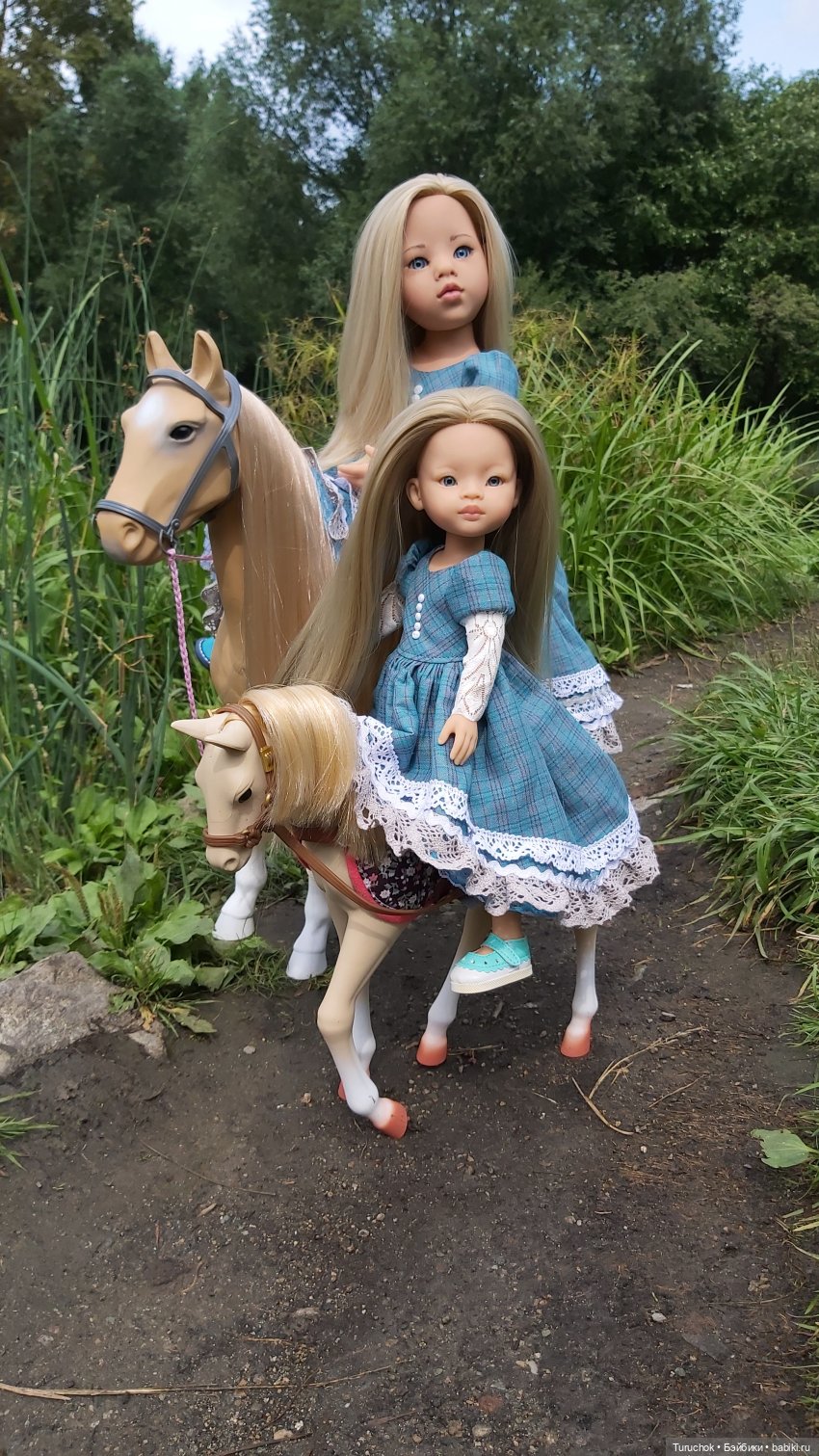 Фото проект "Бирюзовый август". Конная прогулка сестёр Paola Reina и Gotz